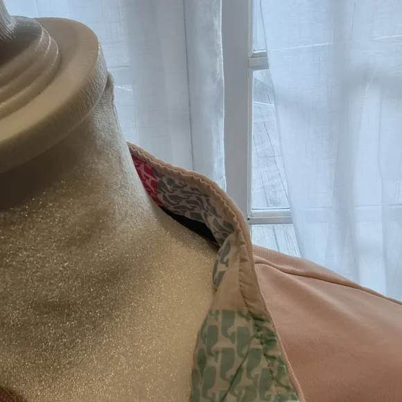 Vineyard Vines Pink and Navy Patterned Pullover - Picture 8 of 9